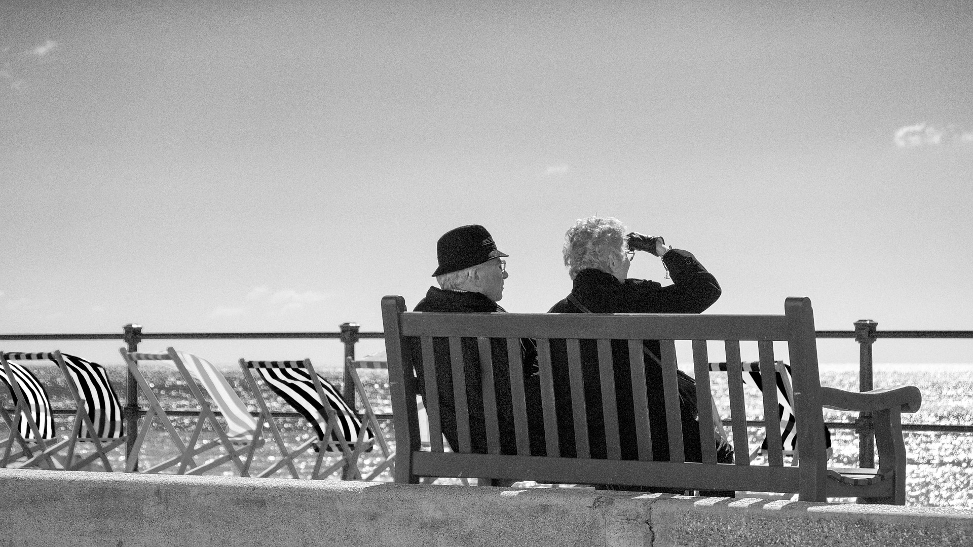 Senior Coast Beach View Bench Sea Couple People