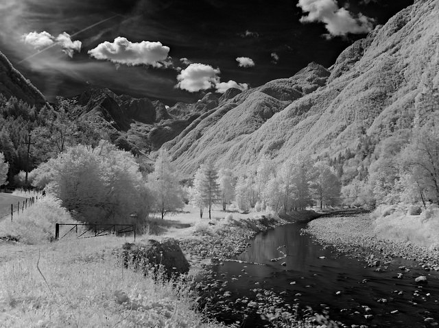 28879759402_d1561f1878_z